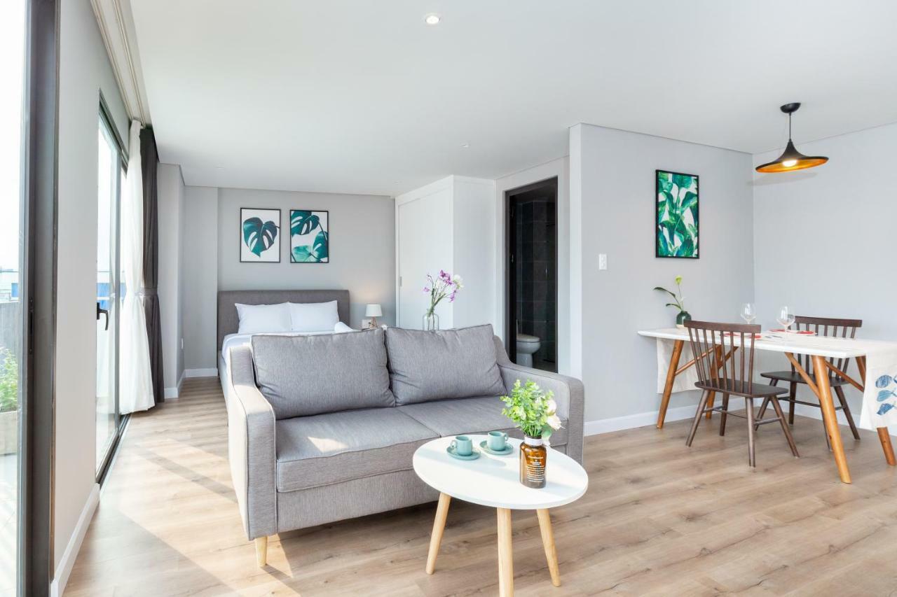Cozrum Homes - Premier * TP. Hồ Chí Minh